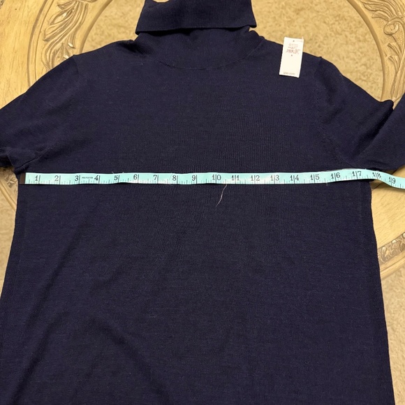 NWT Gap 100% Merino Wool Turtleneck Sweater Navy Blue S Minimalist Classic - Picture 8 of 11